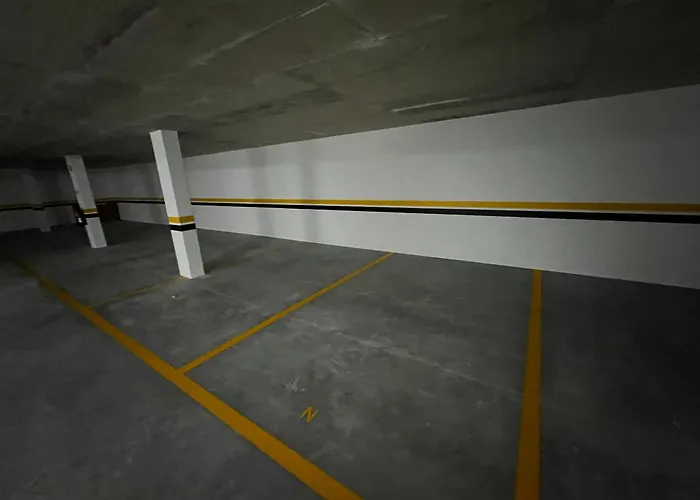 Modern Spacious With Rooftop Pool Appartement