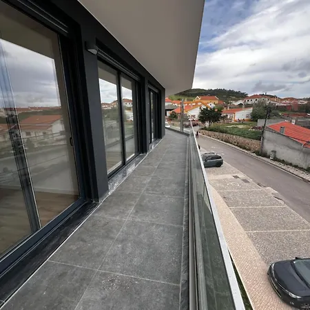 Apartmán Modern Spacious With Rooftop Pool São Martinho do Porto